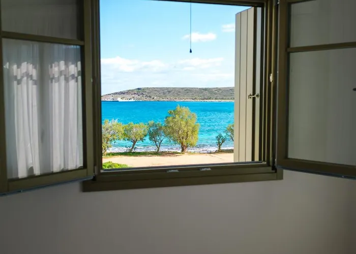 Selina 1 - Etheras * Kythira Town